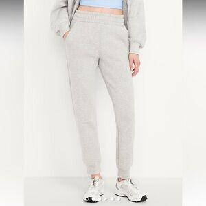 Old Navy NWT Bounce Fleece High-Rise Jogger in Gray size XL